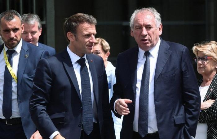 Regierung: Die Ernennung des neuen Premierministers wird für diesen Freitagmorgen erwartet und François Bayrou im Élysée-Palast empfangen