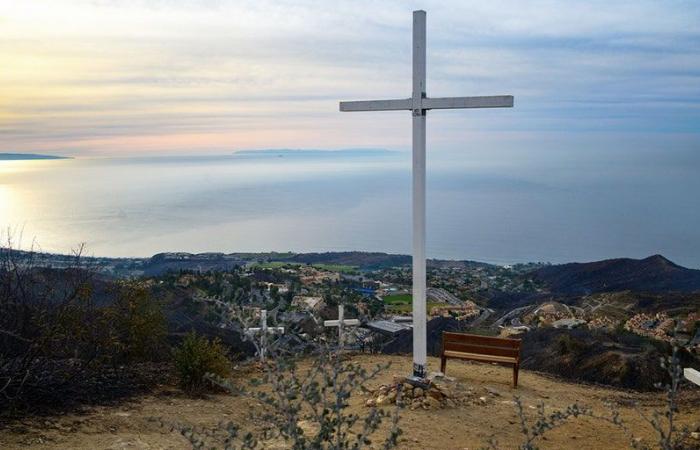 Cross mit Blick auf Malibu gibt Pepperdine Hoffnung, nachdem er den Brand in Franklin überlebt hat