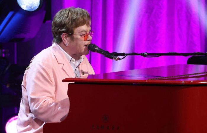 Elton John blickt auf den Kummer hinter seinem Hit „Candle in the Wind“ zurück