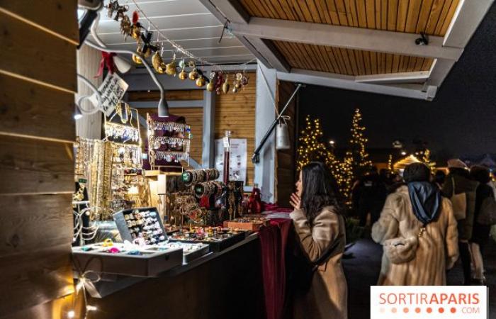 Der Weihnachtsmarkt am Place de la Concorde, der magische Markt gegenüber den Champs-Élysées in Paris