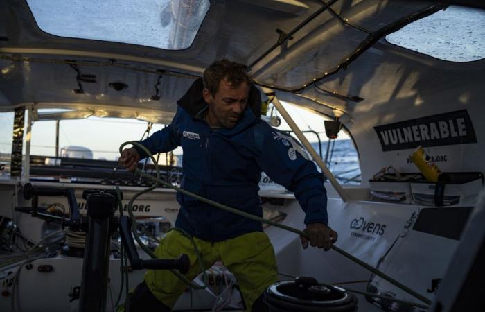 VIDEO. Vendée Globe 2024. Angesichts des „schlimmsten Szenarios“ bereitet sich Thomas Ruyant auf „komplizierte Tage“ vor