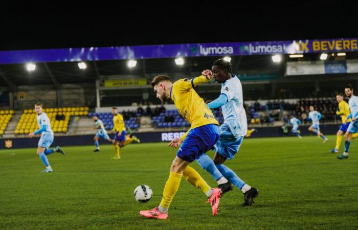 TROCKNET WUYTENS SPIELGEWINNER NACH RECHTEM KOPFBALL – SK Beveren