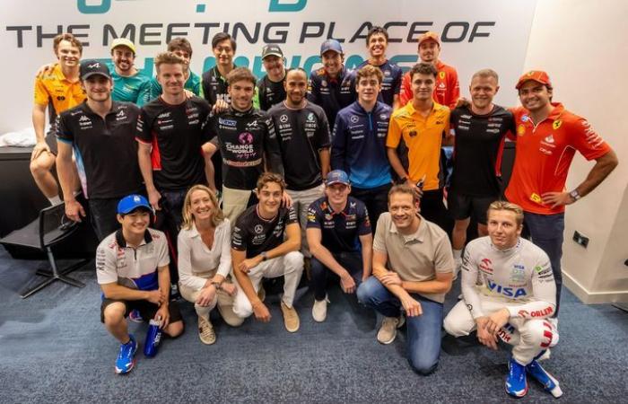 Formel 1 | Verstappen mit Russell? Auf dem GPDA-Foto war es „absichtlich“.