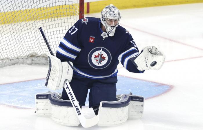 Canadian-Jets | Patrik Laine verspottet Connor Hellebuyck vor ihrer ersten Konfrontation