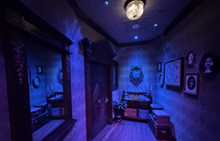 VIDEO: Vollständiger Rundgang durch das NEUE Haunted Mansion Parlour auf dem Disney Treasure Cruise Ship