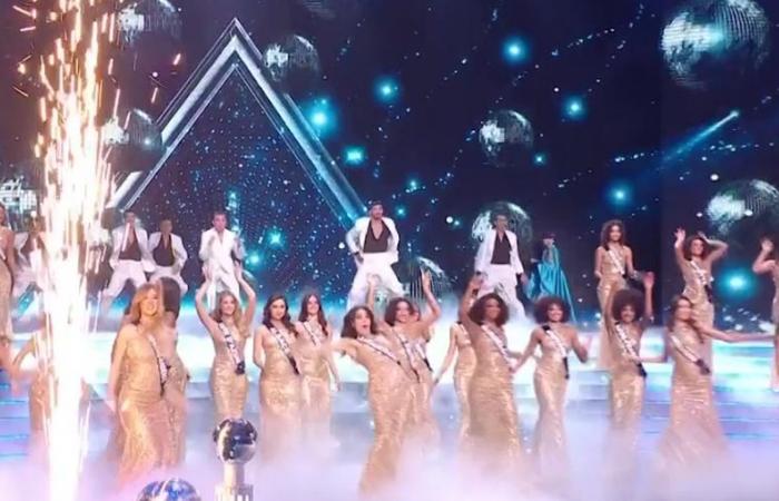 Miss France 2025: Ein großer Schrecken für Miss Languedoc, Jane Benazech, die in der 45. Sekunde an die Spitze der Bühne rutscht