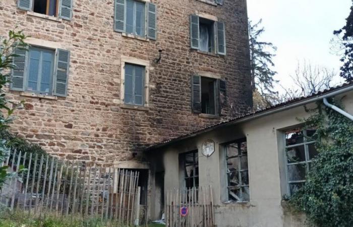 Rhone. Zwei Menschen nach dem Brand ihres Hauses durch Rauch vergiftet