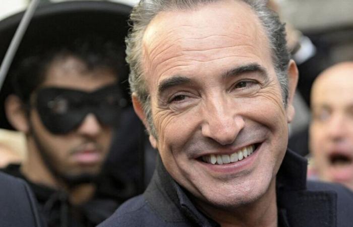 „Wir weichen von der Franchise ab, aber es war wichtig, den Vintage-Geist beizubehalten“, gesteht Jean Dujardin über die Ankunft der Serie bei France 2