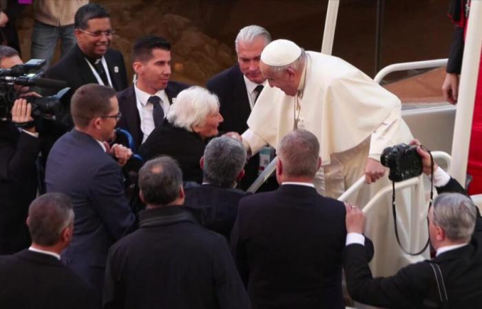 „Es ist schwer, darüber hinwegzukommen“, träumen Eltern, nachdem sie gesehen haben, wie Papst Franziskus ihren Sohn segnete