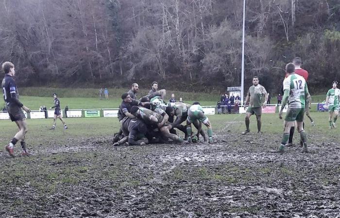 In einem Spiel mit vier roten Karten gewann die USVL gegen Les Baronnies und eroberte die Gruppenführung zurück