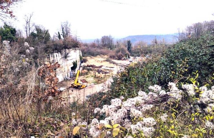 Exklusive Fotos der „landwirtschaftlichen Hochebene/Deponie“ von Nogent-sur-Oise