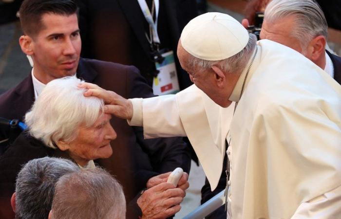 Papst Franziskus’ Besuch auf Korsika: Wer ist Jeanne Mari, die 108-jährige Frau, die er in Ajaccio segnete?