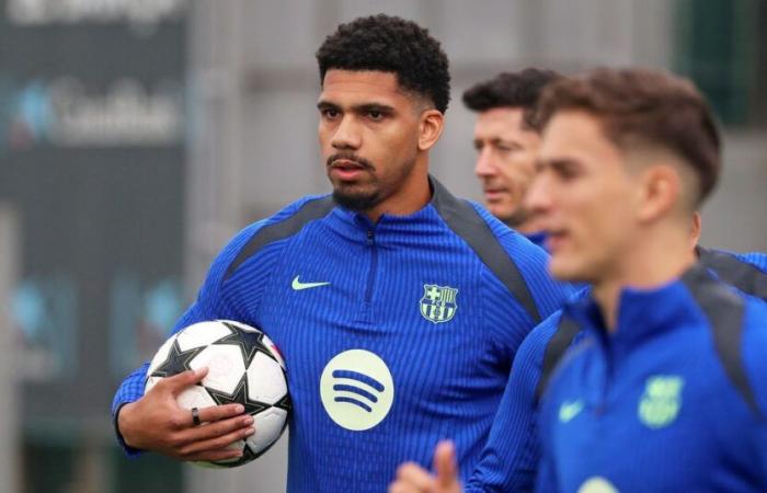 Hansi Flick bestätigt die Rückkehr von Ronald Araujo und deutet Rotationen gegen Leganés an