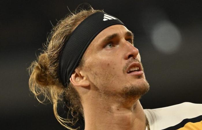 ATP > Verärgert stellt Zverev Lendl klar: „Ich habe mich seit mehr als fünf Jahren nicht mehr zu meiner Zusammenarbeit mit Ivan geäußert. Das zeigt einmal mehr, dass bestimmte Geschichten komplett von sehr schlechten Journalisten erfunden werden müssen, um das Interesse der Leser aufrechtzuerhalten.“ .