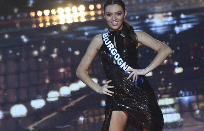 Miss Frankreich. Clara Diry verpasste 2 Punkte, um unter die 5 Finalistinnen gewählt zu werden