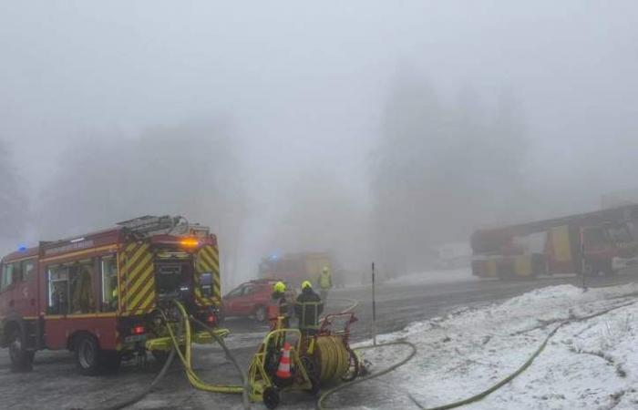 Das im Jahr 2022 renovierte Chalet im Champ-du-Feu-Resort wurde durch einen Brand völlig zerstört