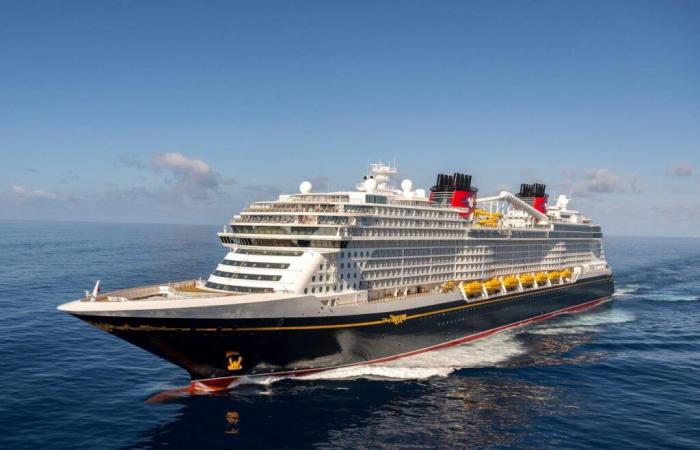 Wir besichtigten Disneys neuestes Kreuzfahrtschiff. Dies sind die 11 coolsten Annehmlichkeiten, von einer Jungle Cruise-Lounge bis hin zu den Cafés „Moana“ und „Mulan“.