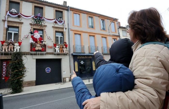 Diese Nordländerin, die jedes Jahr ihr Haus dekoriert, bedauert den Mangel an Weihnachtszauber im Süden