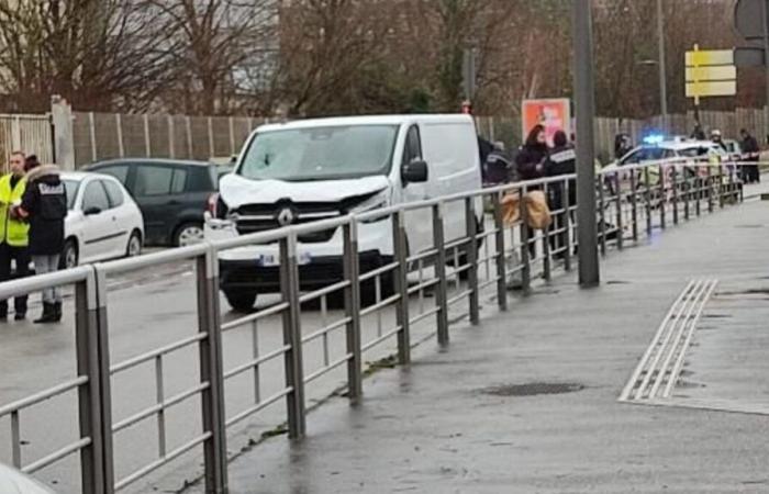 Meudon – Vélizy: Ein Lieferwagen rammt auf einem gesicherten Übergang zwei Fußgänger, einer tot und einer schwer verletzt