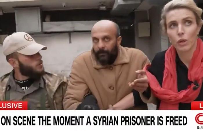 Syrien: Der von CNN live aus dem Gefängnis „entlassene“ Mann soll ein Leutnant von Assads Geheimdienst sein, er soll Zivilisten getötet und gefoltert haben