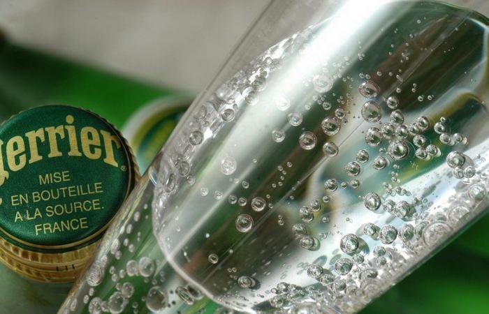 Das Ende von Perrier im Gard? Ein vernichtender Bericht weist auf „das Gesundheitsrisiko“ des Wassers aus dem Standort Vergèze hin, antwortet Nestlé