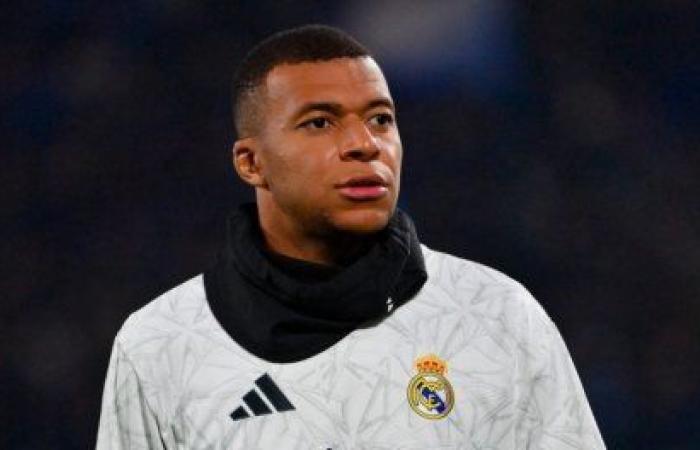 Mbappé in den Händen eines Osteopathen, um im Finale zu spielen