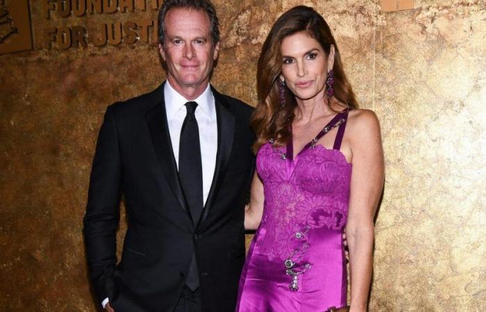 Auf Video der 360°-Weihnachtstanz von Cindy Crawford und ihrem Mann Rande Gerber