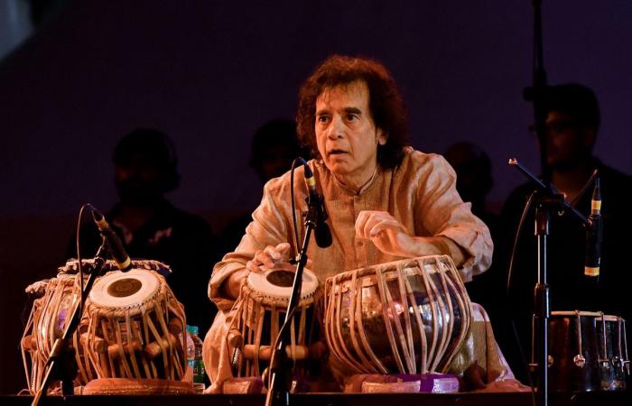 Schwarzes Notizbuch: Tod des indischen Perkussionisten Zakir Hussain