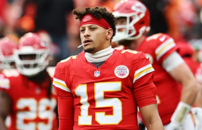 Patrick Mahomes (Chiefs) verlässt nach einer Knöchelverletzung das Feld