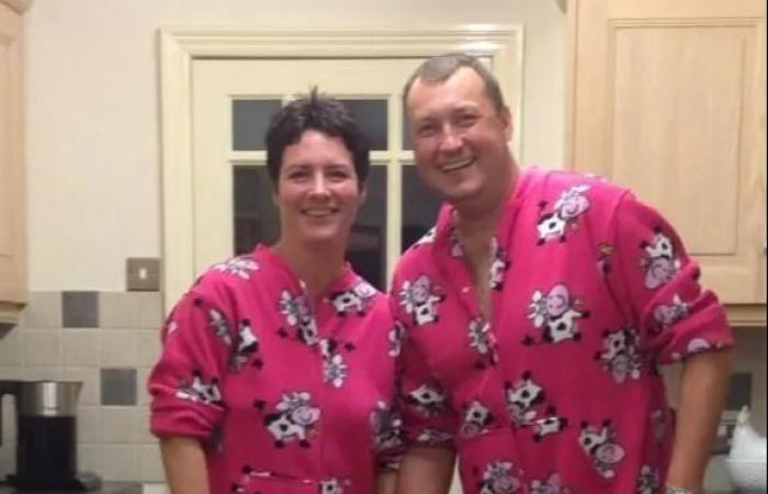 Die Darts-Stars Luke Humphries und Luke Littler schicken Wayne Mardle nach dem tragischen Tod seiner Frau Donna noble Botschaften