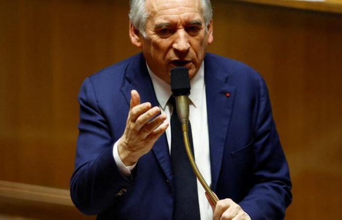 François Bayrou, der „sobald seine Regierung gebildet ist“ nach Mayotte reisen wird, wird seine politischen Konsultationen am Mittwoch fortsetzen