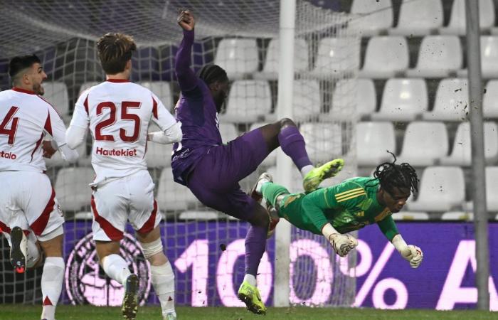 Matthieu Epolos Eltern sprechen nach seinem Spiel bei Beerschot: „Unser Sohn ist der Erste, der sich nach jedem Spiel selbst in Frage stellt.“