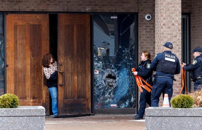 Feuer und zerbrochene Fenster in Montreal | Gebäude der jüdischen Gemeinde wurden ins Visier genommen