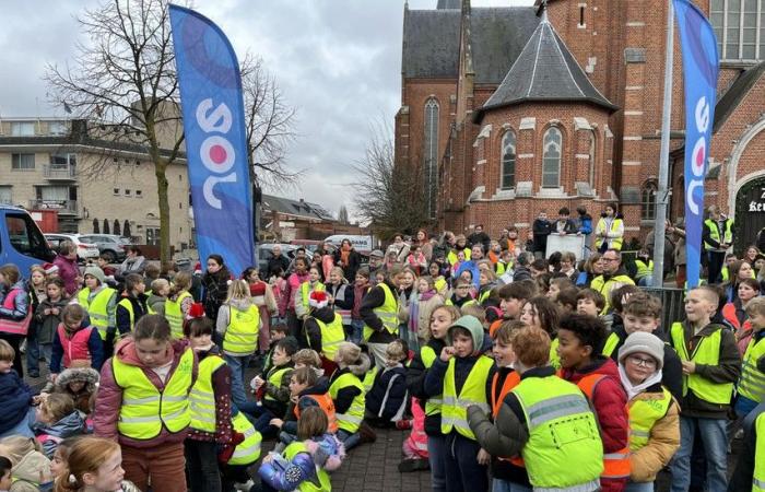 Paketwagen von JOE erhält 7.500 Euro gegen Kinderarmut: Gesponserte Tour übertrifft alle Erwartungen (Beerse)