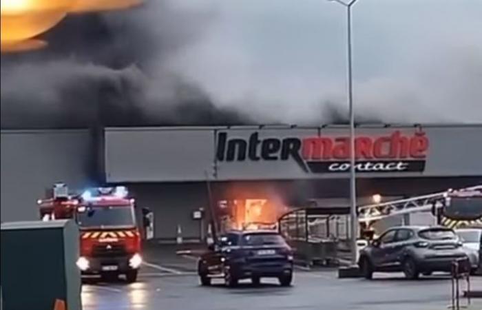 Ein Intermarché-Geschäft in Cormicy wurde von einem heftigen Brand heimgesucht