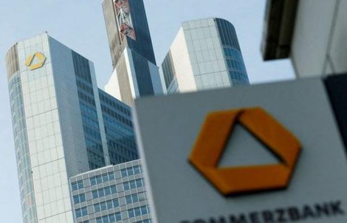 Trotz Widerständen gewinnt UniCredit bei der Commerzbank an Boden