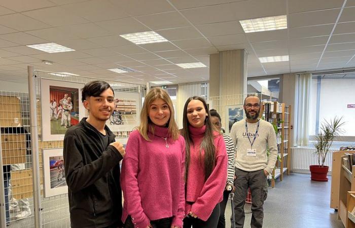 Sportlerinnen: Tarn-Fotograf Emmanuel Bordarier am Jaurès-Gymnasium in Blaye-les-Mines