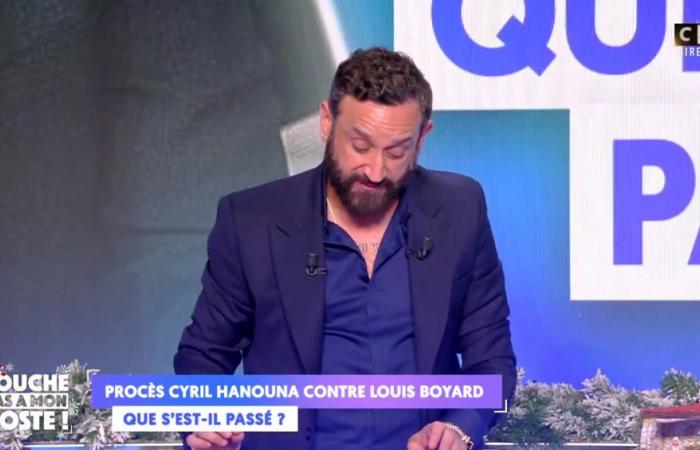 Cyril Hanouna, der bei seinem Prozess abwesend ist, liest in der Luft eine Louis Boyard zugeschriebene SMS