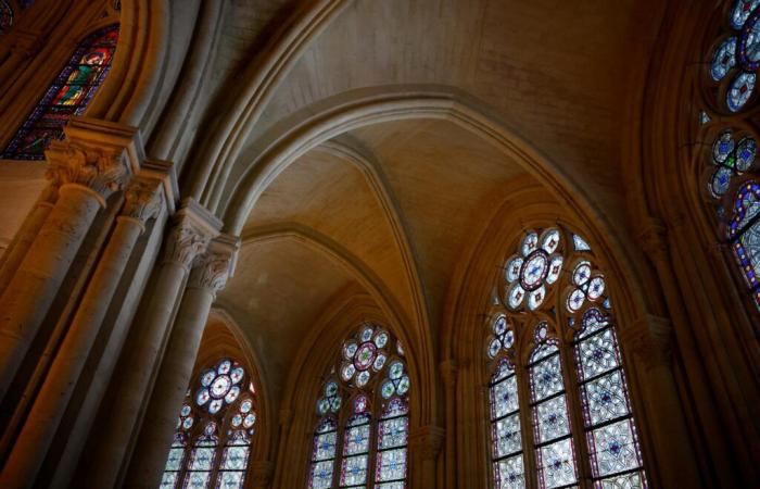 Die neuen Buntglasfenster von Notre-Dame de Paris wurden der Malerin Claire Tabouret anvertraut