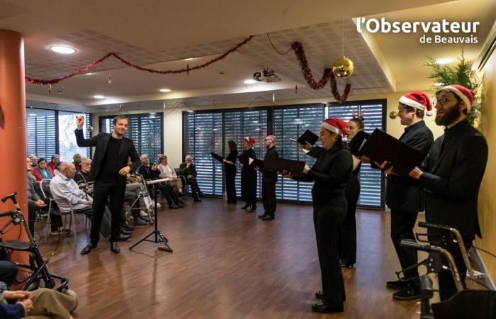 Soziales: Der Zauber der Weihnachtslieder kommt dank des Aedes Ensembles zu EHPADs