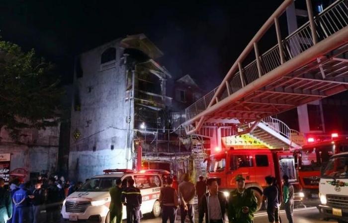 Elf Tote bei Café-Brand in Hanoi