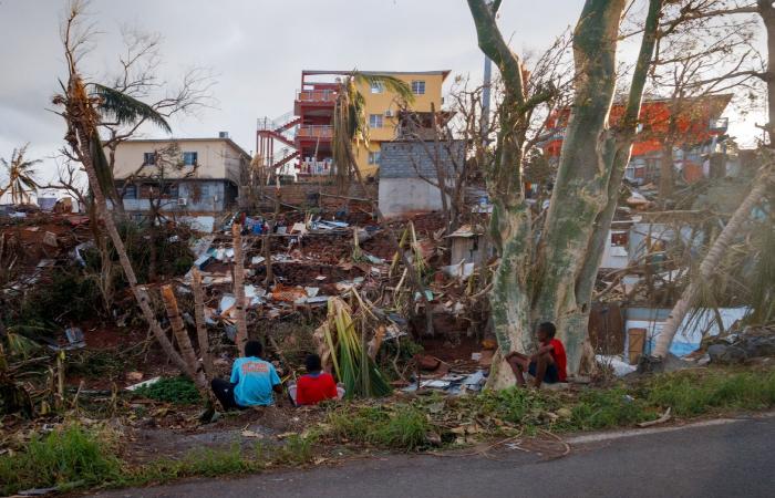 Die Situation in Mayotte ist immer noch sehr schwierig, wo Hilfe eintrifft und das Leben wieder aufgenommen wird