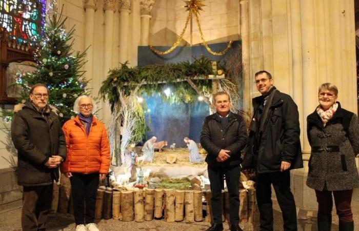 Vimoutiers. Die Krippe findet in der Kirche Notre-Dame statt