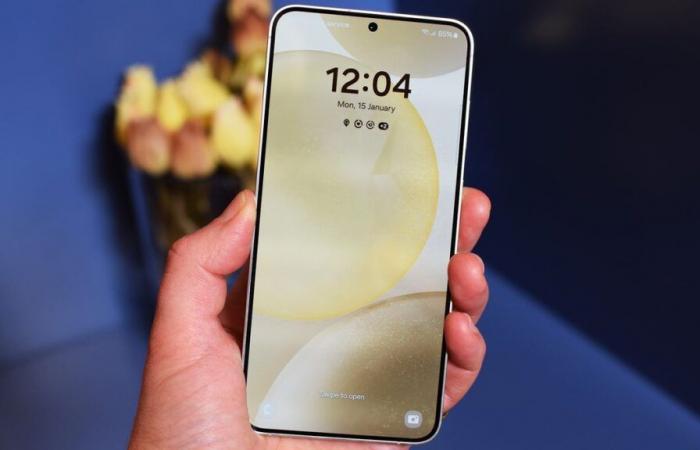 Das Samsung Galaxy S25-Startplakat ist gerade durchgesickert, zusammen mit Fotos des S25 Plus