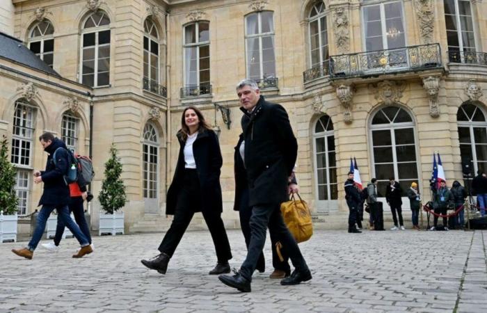 François Bayrou lädt politische Kräfte nach Matignon ein, Ökologen bestätigen ihre Anwesenheit