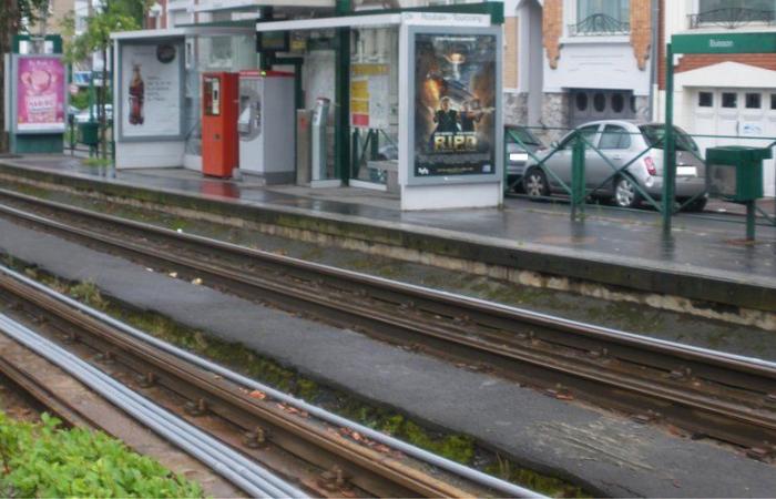 Ein Agent kommt ums Leben, als er von einer Straßenbahn angefahren wird: Er arbeitete an den Schienen