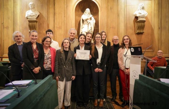 Yssingeaux: das Parabole-Projekt, Gewinner des High-School-Wissenschaftspreises 2024