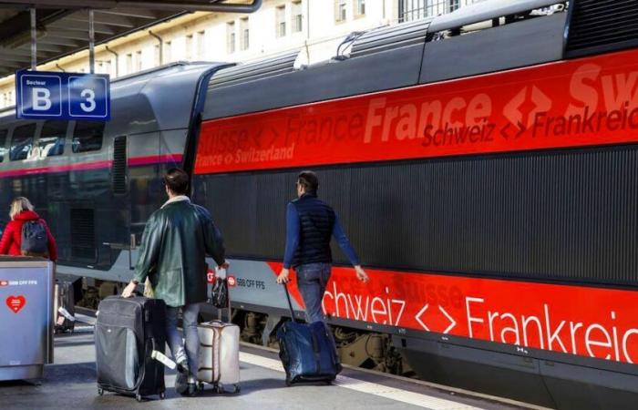 Sie stehlen den Namen einer Person und kaufen Bahntickets nach Paris!