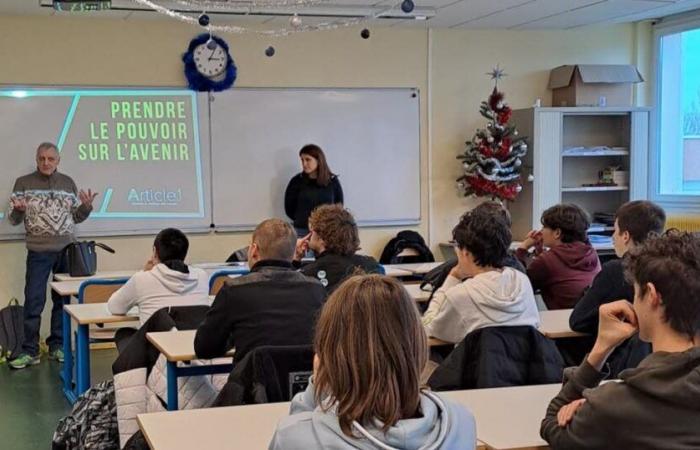 ein „Déclic“-Workshop, um Gymnasiasten dabei zu helfen, sich nach dem Abitur zurechtzufinden