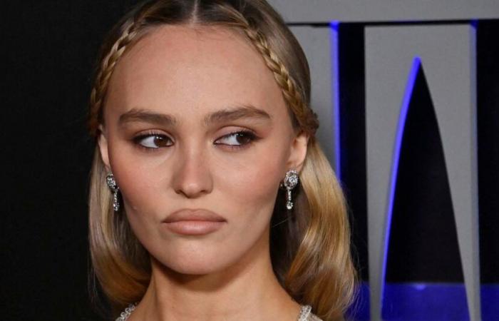 „Er sieht aus wie sein Vater“: Lily Rose Depp in einer Beziehung, seine Freundin Opfer der Kritik